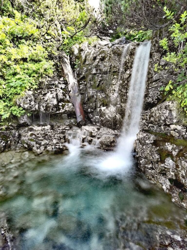 entlang der Leutascher Ache im Gaistal wandern