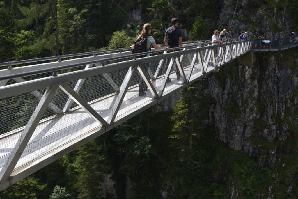 Das ist die große Panoramabrücke in der Leutaschklamm