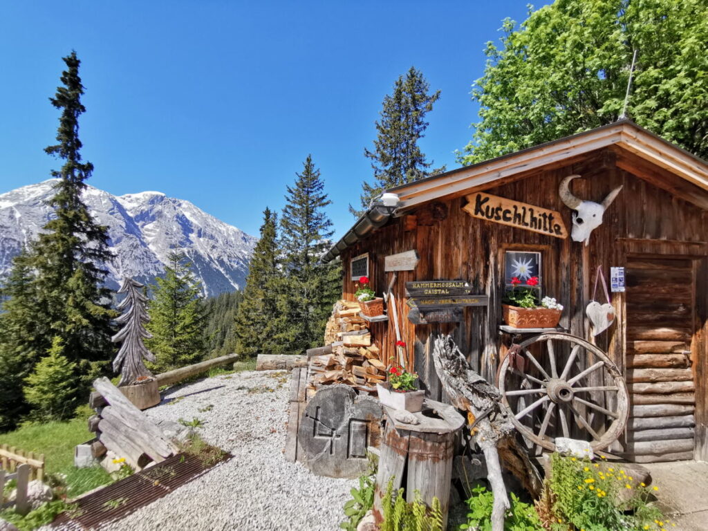 Die romantische Kuschlhittn zum Übernachten auf der Wettersteinhütte